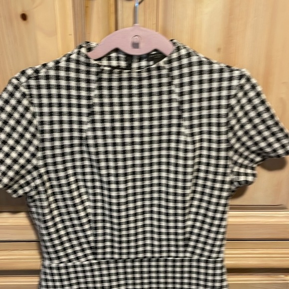 ANN TAYLOR 2petite.NW/O tags.black & white plaid.Invisible zipper.kick pleat. - Picture 3 of 11